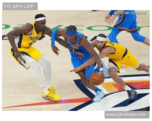 2016年季后赛雷霆与小牛激战回顾：一场精彩的篮球对决与历史瞬间